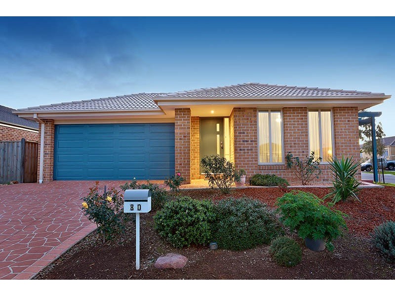 80 Mountainview Boulevard, Cranbourne North VIC 3977