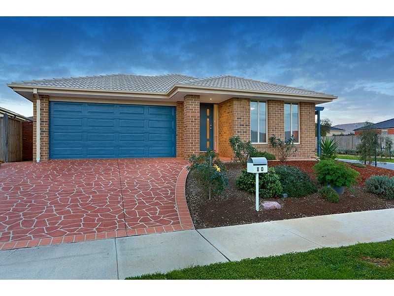 80 Mountainview Boulevard, Cranbourne North VIC 3977