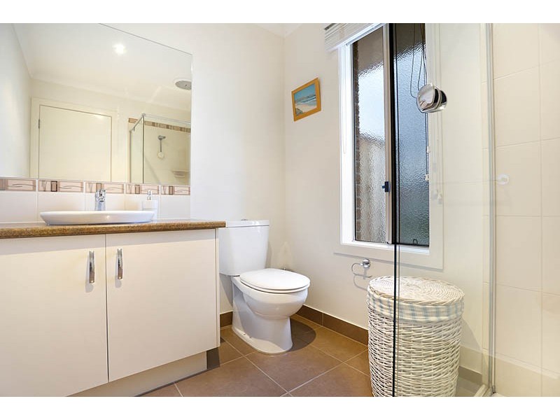 80 Mountainview Boulevard, Cranbourne North VIC 3977