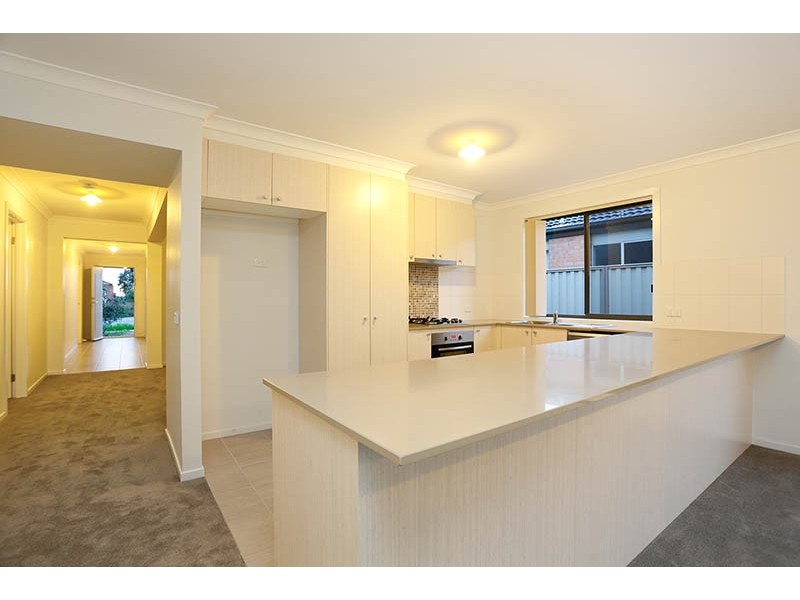 88 Henry Road, Pakenham VIC 3810