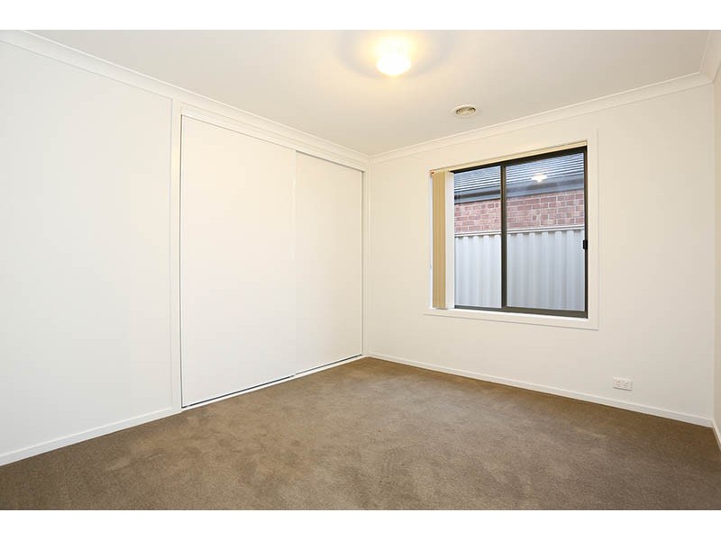 88 Henry Road, Pakenham VIC 3810