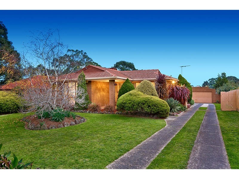 4 Coulson Avenue, Eumemmerring VIC 3177