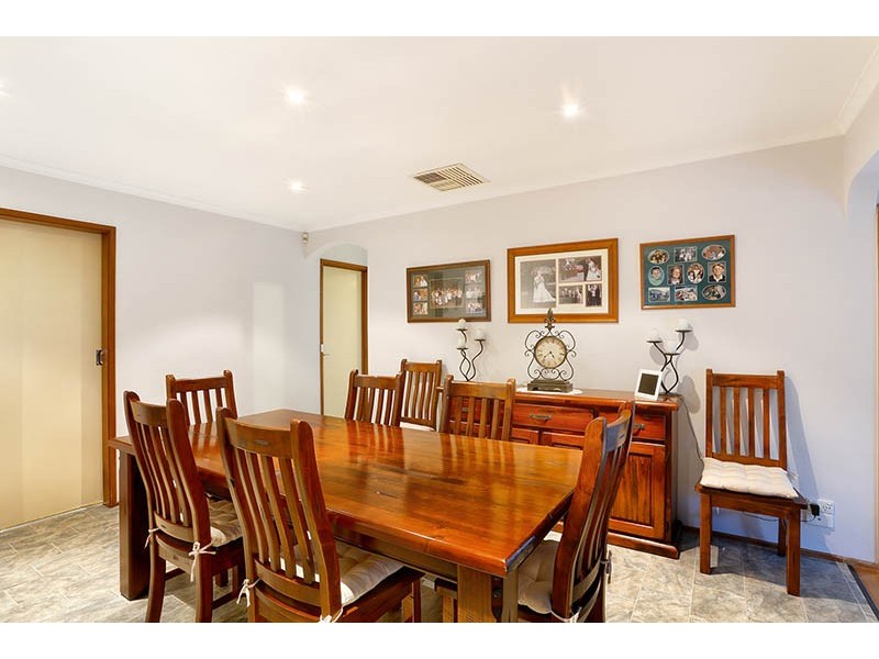 4 Coulson Avenue, Eumemmerring VIC 3177