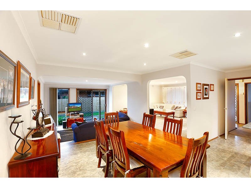 4 Coulson Avenue, Eumemmerring VIC 3177