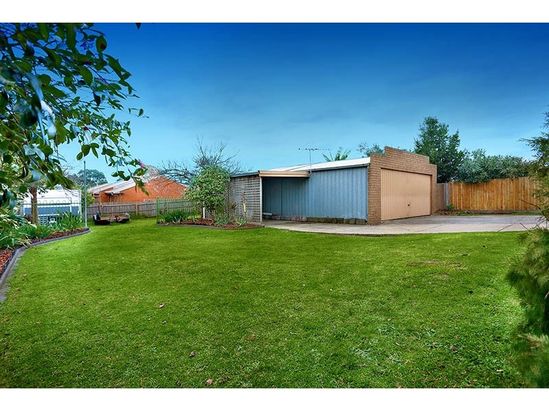 4 Coulson Avenue, Eumemmerring VIC 3177