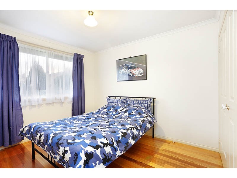 35 Sneddon Drive, Narre Warren South VIC 3805