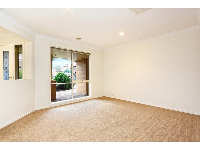 9 Napier Way, Narre Warren South VIC 3805