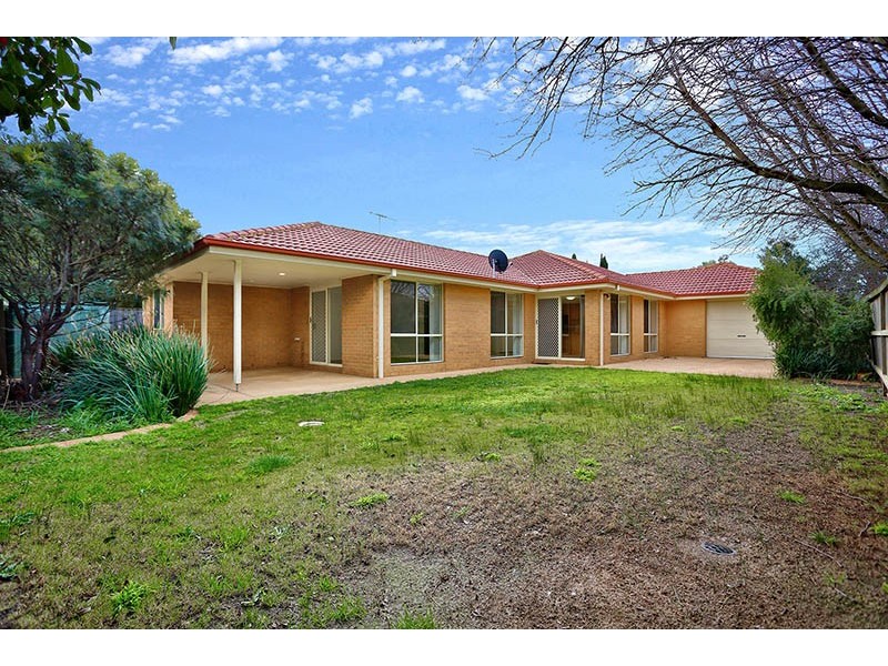 9 Napier Way, Narre Warren South VIC 3805