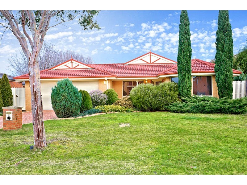 9 Napier Way, Narre Warren South VIC 3805