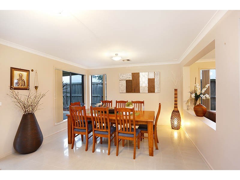 48 Chatswood Drive, Narre Warren South VIC 3805