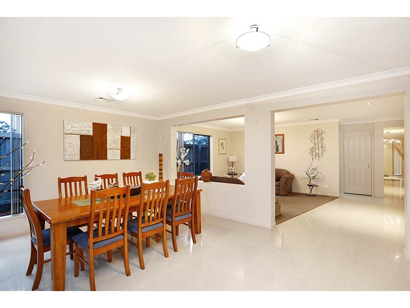 48 Chatswood Drive, Narre Warren South VIC 3805