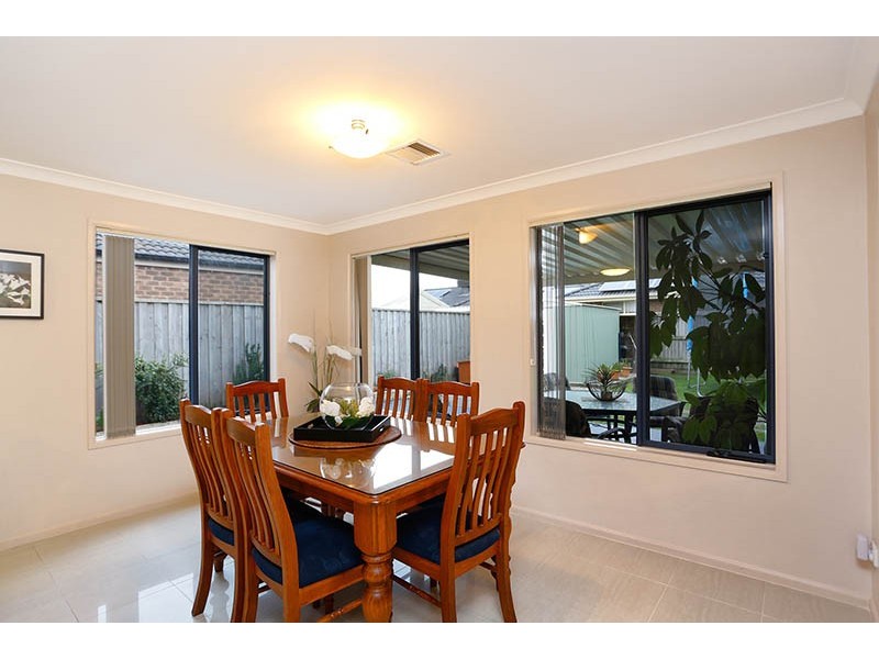 48 Chatswood Drive, Narre Warren South VIC 3805