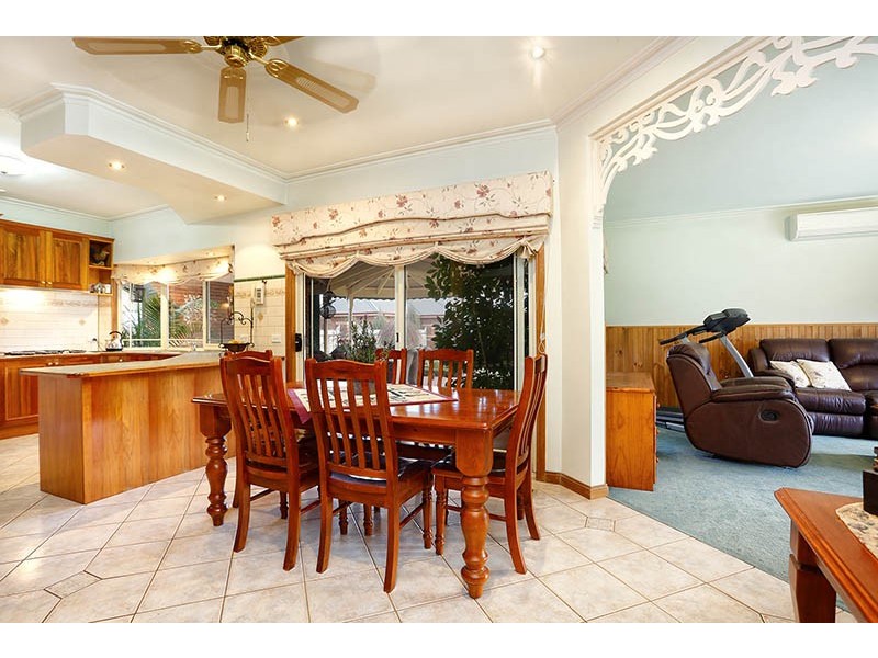 29 Southern Boulevard, Narre Warren South VIC 3805