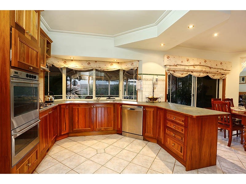 29 Southern Boulevard, Narre Warren South VIC 3805