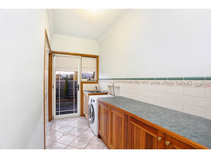 29 Southern Boulevard, Narre Warren South VIC 3805