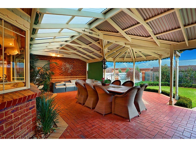 29 Southern Boulevard, Narre Warren South VIC 3805