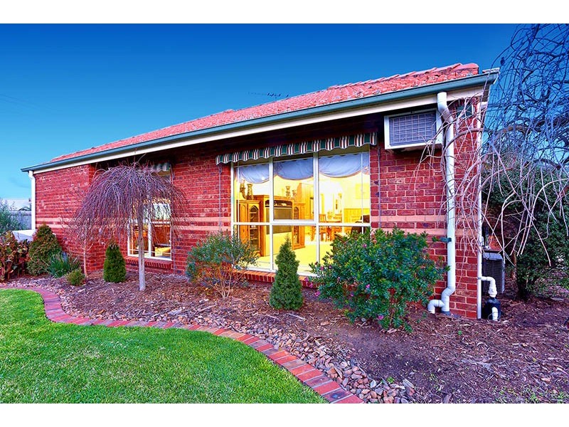 29 Southern Boulevard, Narre Warren South VIC 3805