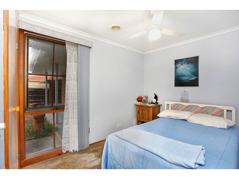 13 Glenbourne Road, Cranbourne VIC 3977