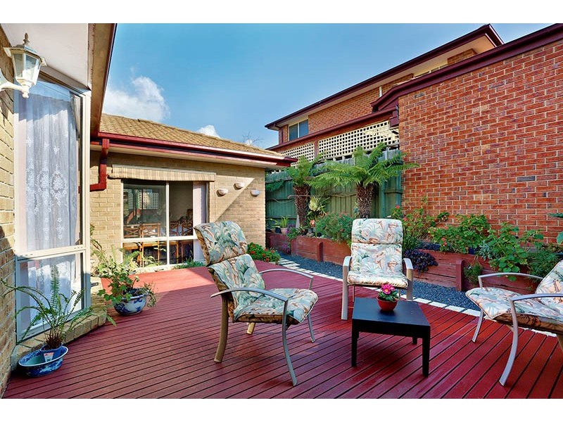 17 Highland Crescent, Narre Warren South VIC 3805