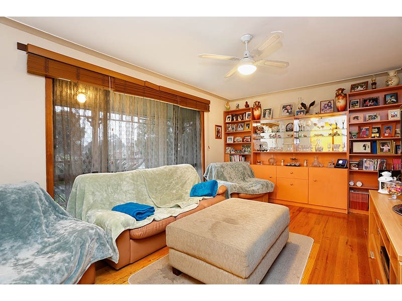 3 Hoysted Avenue, Cranbourne North VIC 3977