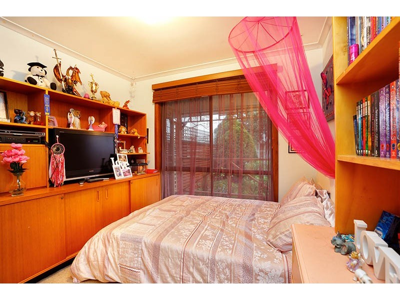 3 Hoysted Avenue, Cranbourne North VIC 3977