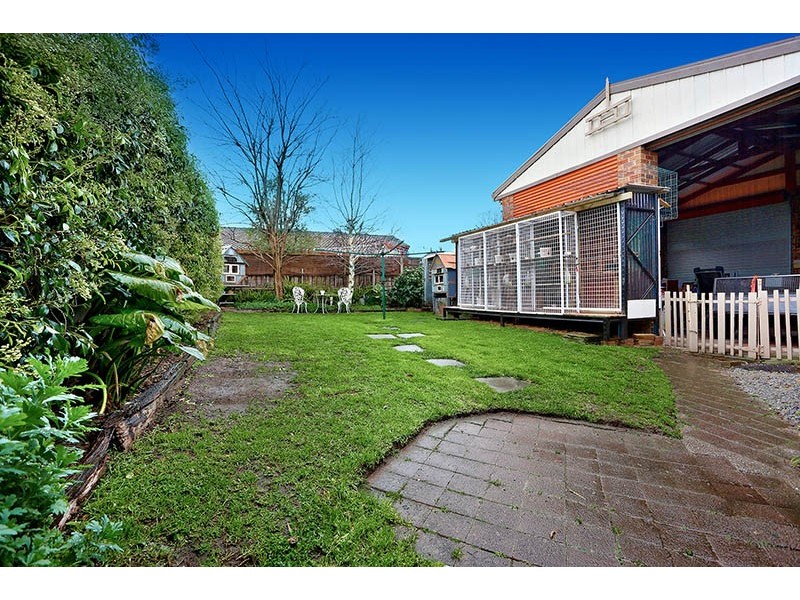 3 Hoysted Avenue, Cranbourne North VIC 3977