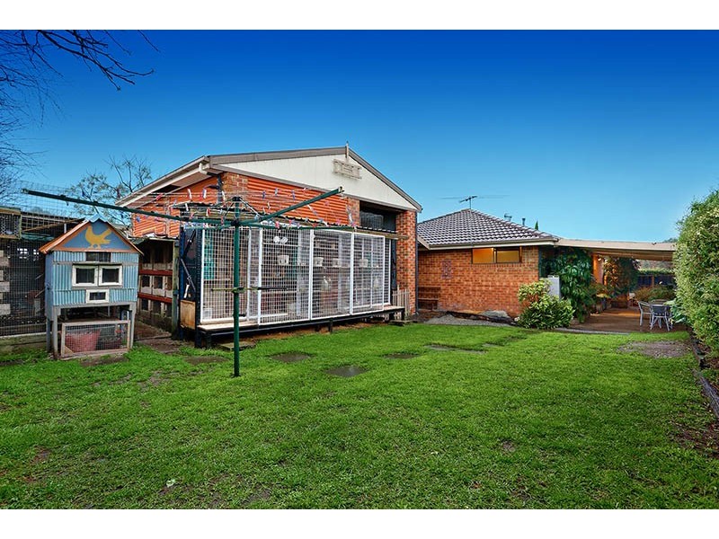 3 Hoysted Avenue, Cranbourne North VIC 3977