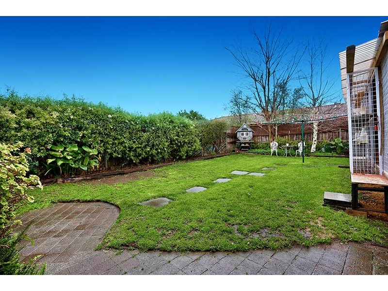 3 Hoysted Avenue, Cranbourne North VIC 3977