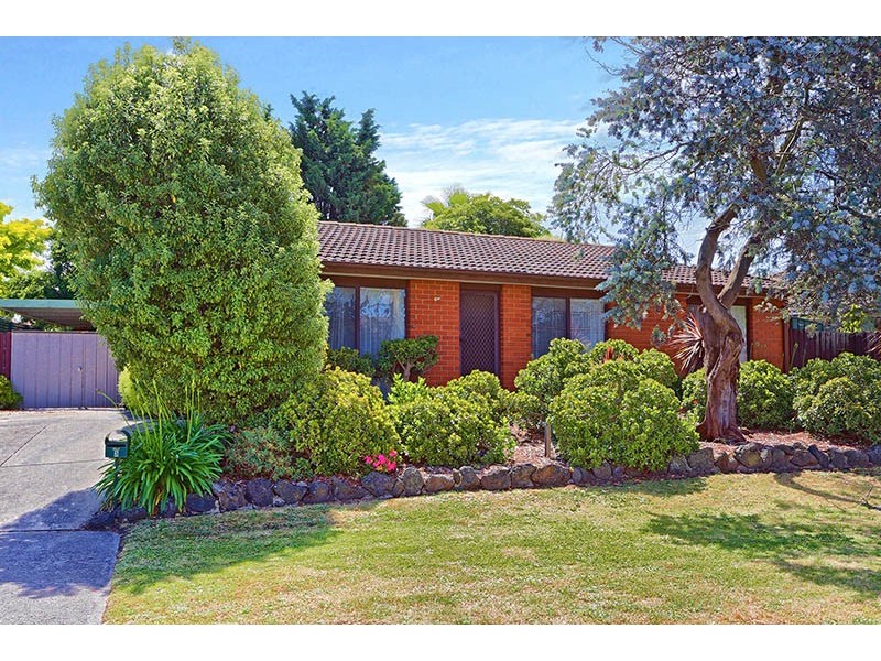 3 Fosters Court, Cranbourne North VIC 3977