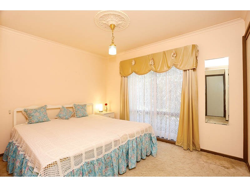 3 Fosters Court, Cranbourne North VIC 3977