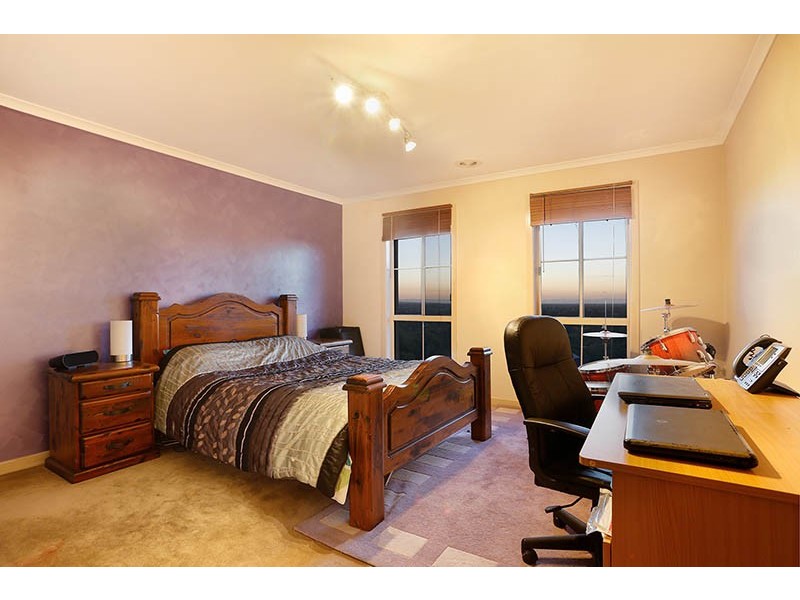 4 The Rise, Narre Warren North VIC 3804