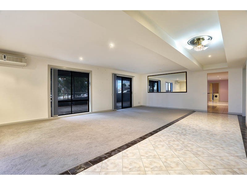 110 Reema Boulevard, Endeavour Hills VIC 3802