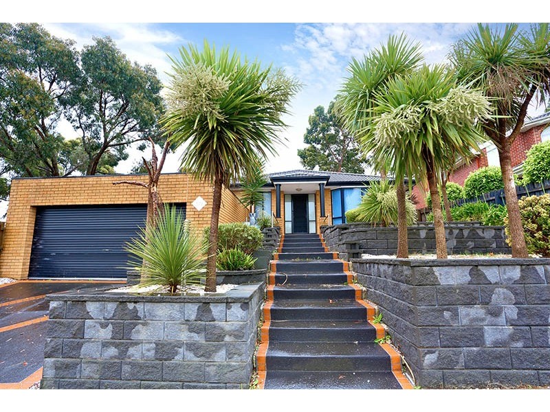 110 Reema Boulevard, Endeavour Hills VIC 3802