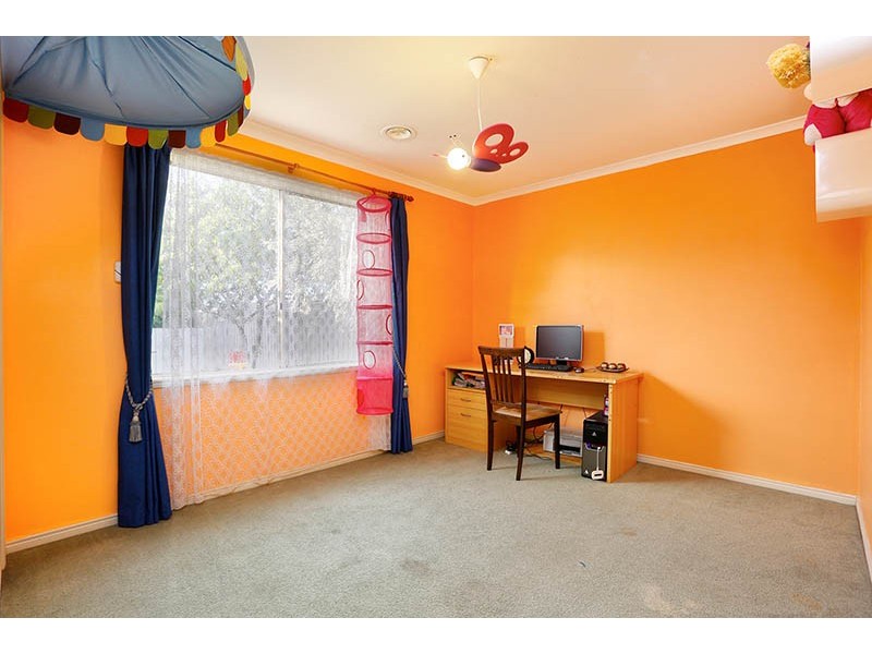 13 Lady Penrhyn Court, Cranbourne West VIC 3977