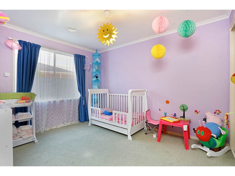 13 Lady Penrhyn Court, Cranbourne West VIC 3977