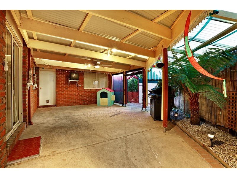 13 Lady Penrhyn Court, Cranbourne West VIC 3977