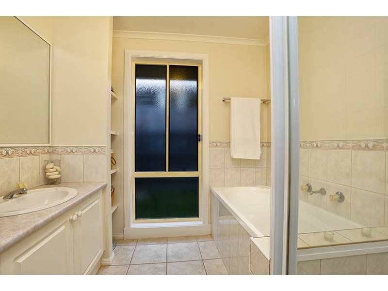 9 Pembury Court, Narre Warren South VIC 3805