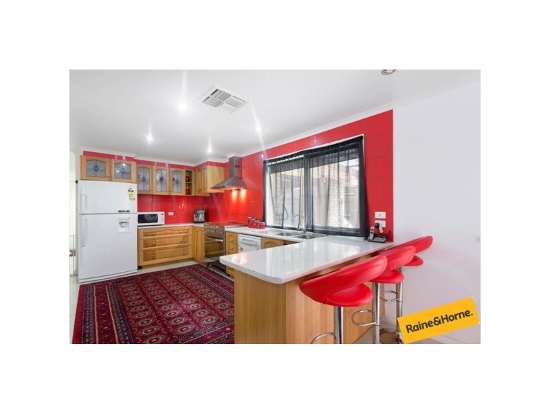 33 Greenacre Court, Narre Warren VIC 3805