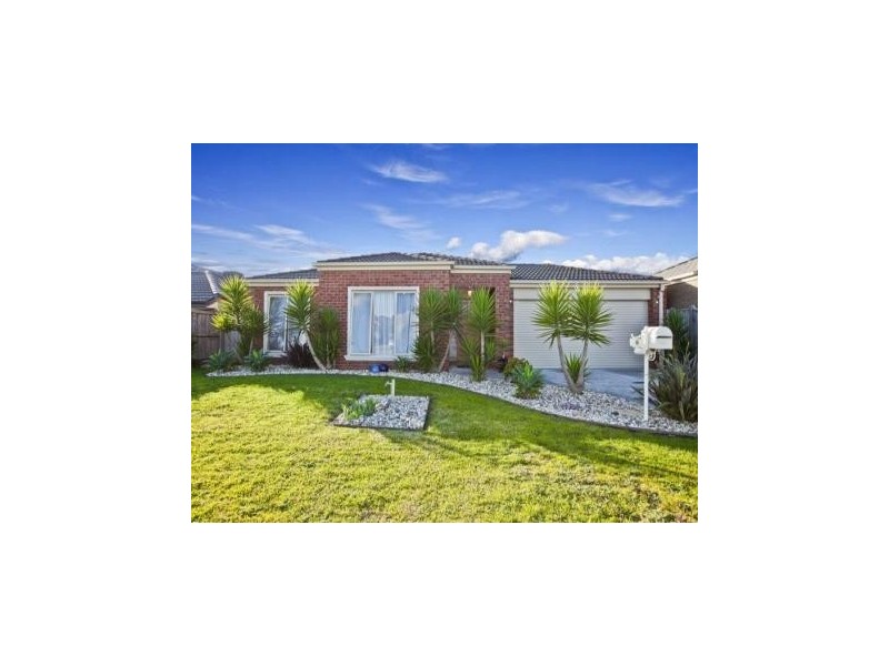 6 Dorset Court, Cranbourne North VIC 3977