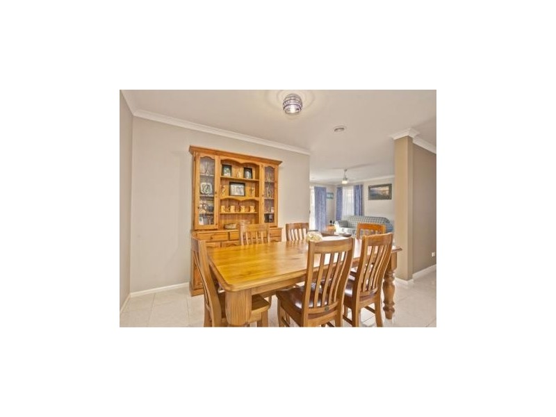 6 Dorset Court, Cranbourne North VIC 3977