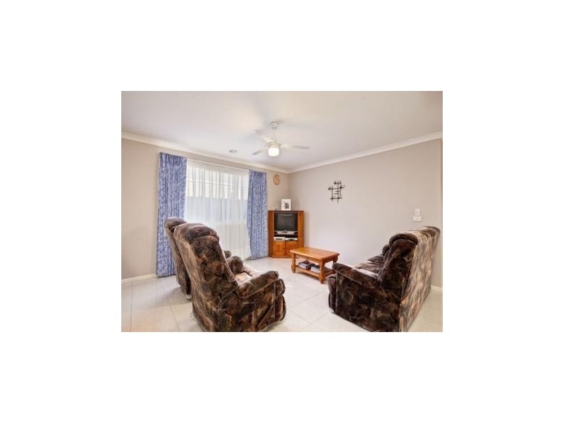 6 Dorset Court, Cranbourne North VIC 3977