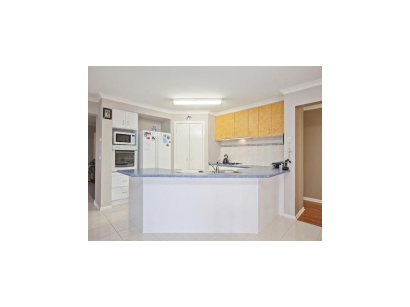 6 Dorset Court, Cranbourne North VIC 3977