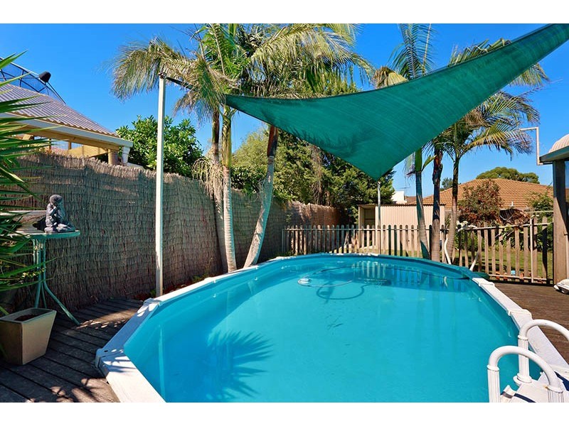 33 Lakeview Drive, Narre Warren South VIC 3805