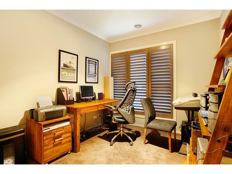 10 Ascent Drive, Cranbourne North VIC 3977