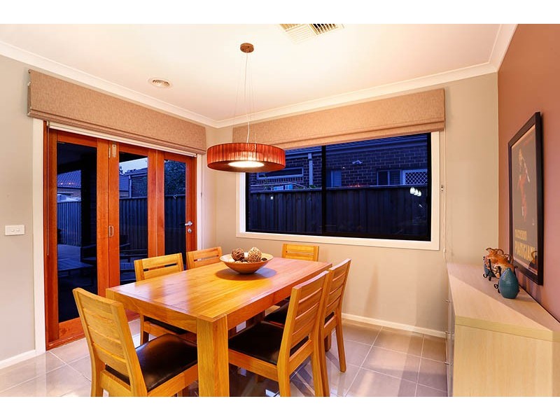 10 Ascent Drive, Cranbourne North VIC 3977