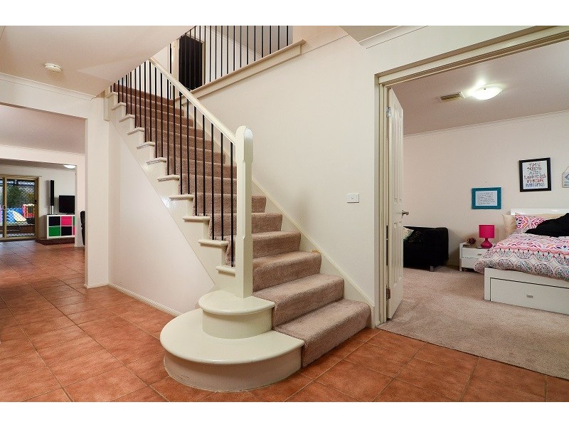 10 Castleridge Court, Narre Warren South VIC 3805