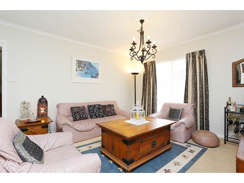 5 The Boulevard, Narre Warren South VIC 3805