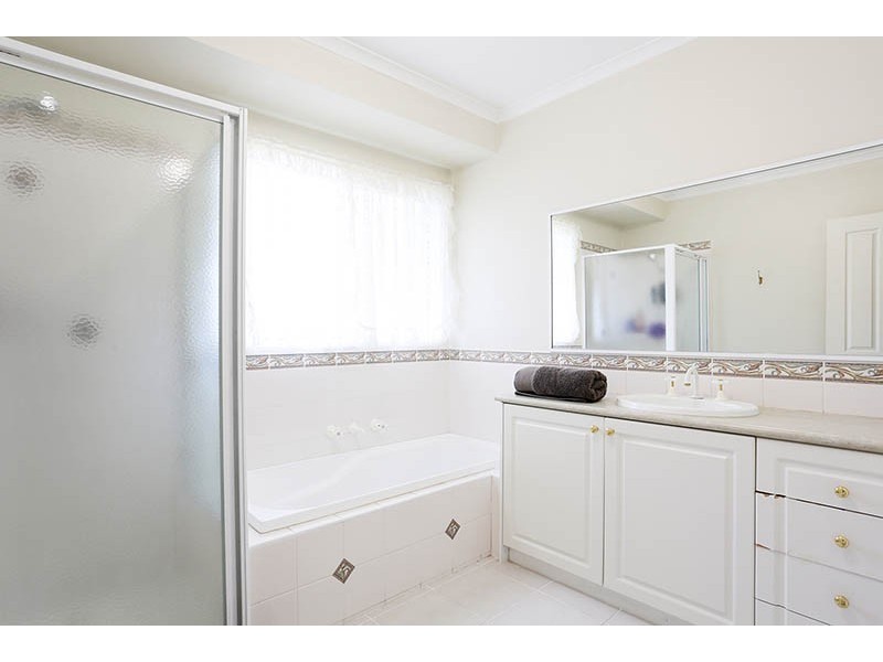 5 The Boulevard, Narre Warren South VIC 3805