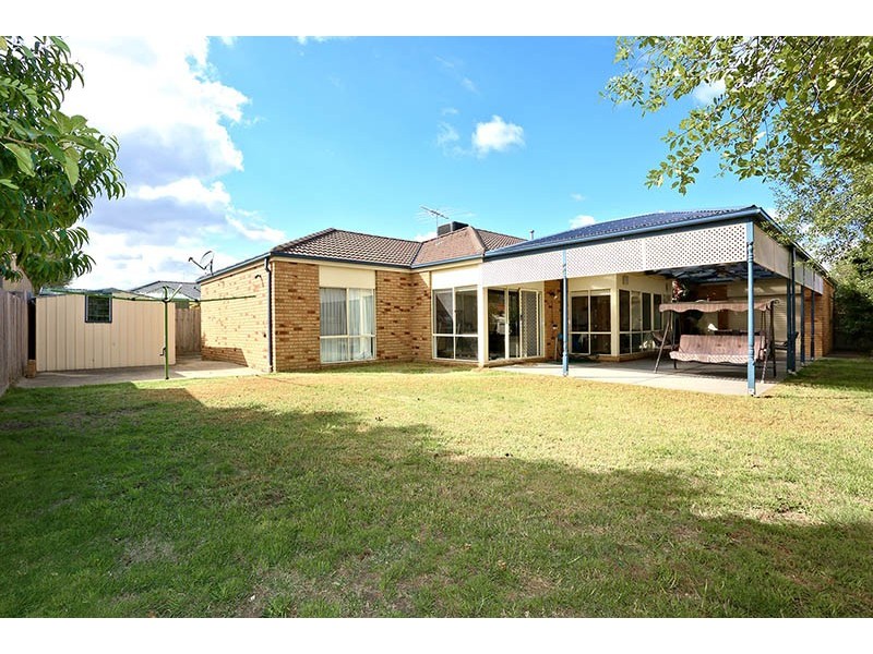 20 McCartney Drive, Narre Warren South VIC 3805