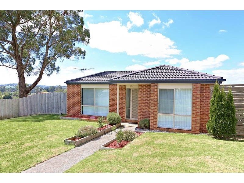 1 Vivian Court, Drouin VIC 3818